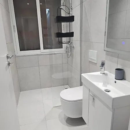 아파트 Party For Big Groups